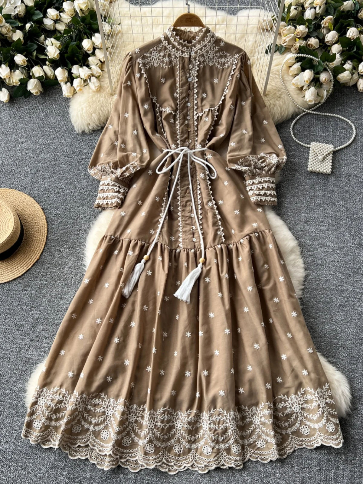 กระโปรงยาวทรงเอวสูงสไตล์เกาหลี แขนยาวทรงโคม คอตั้ง ปักลายหนัก รุ่นใหม่สำหรับผู้หญิง แบรนด์ Ele Retro Dr เหมาะสำหรับใส่ไปทำงาน