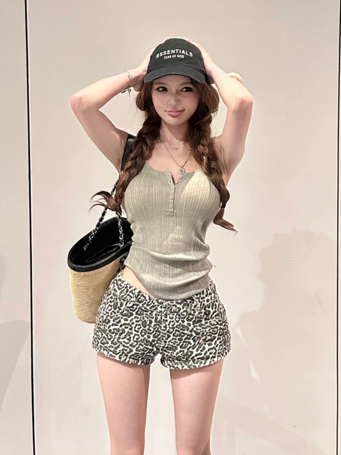 

Low Waist Leopard Print Crop Top And Shorts Slimming Two Piece Set for Women Summer Fashion Casual Anti-Wrinkle Breathable