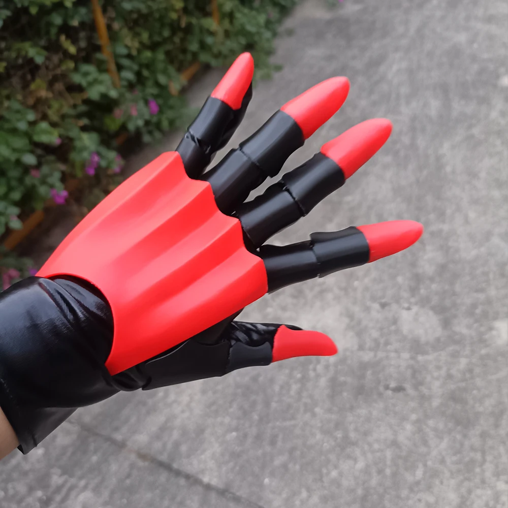 ถุงมือเล่นบทบาทสมมติแบบกลไกของเล่นรูปกระดูกสีแดงและสีดำ ถุงมืออัศวิน ทำจากวัสดุ PETG ที่พิมพ์ด้วยระบบ 3 มิติ มีความยืดหยุ่นสูง