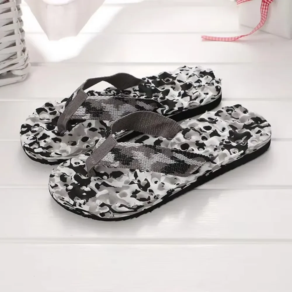 Massage Flip-Flops Summer Men Slippers Beach Sandals Comfortable Men Casual Shoes Fashion Men Flip Flops Hot Sell Footwear 2024