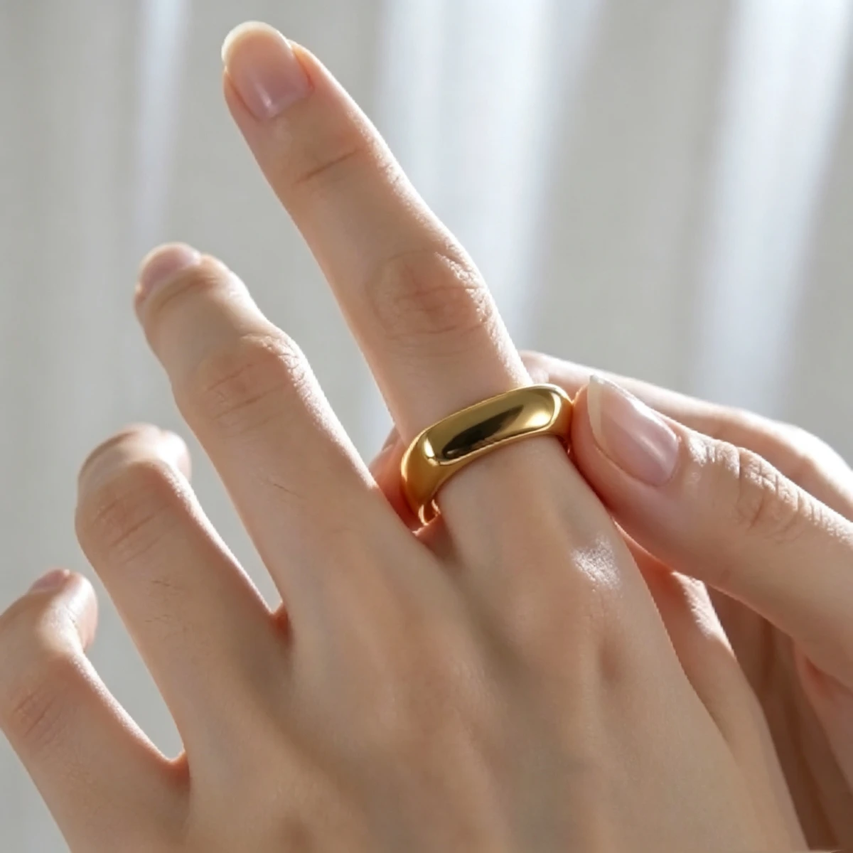 Women's 316L Stainless Steel Minimalist Smooth Ring