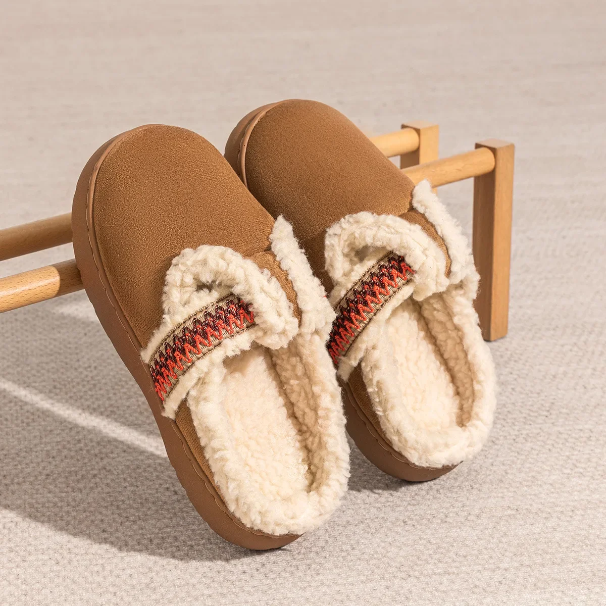 

Autumn and winter new home indoor non-slip cotton slippers girls cotton slippers piled thickened fashion warm slippers