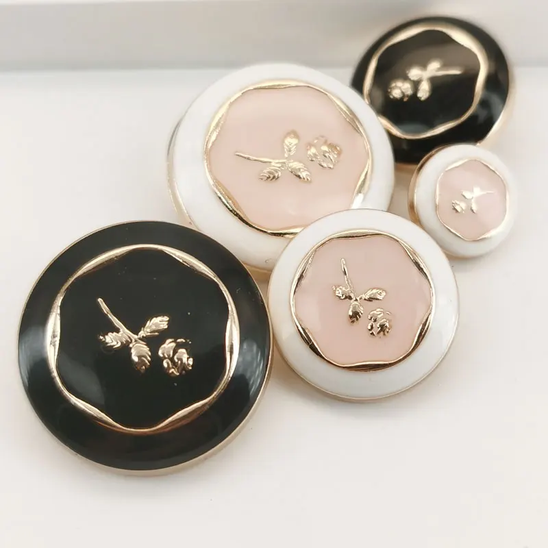 10 Stück 11,5/18/23 mm Metallknöpfe für Hemdmanschetten, Kragen, glatt, flach, Blumenmuster, Nähknöpfe für Windjacke-Kleidung – Detail 2