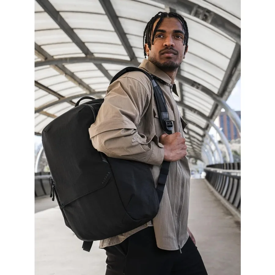 حقيبة ظهر ALPAKA Elements Pro 24L - حقيبة ظهر للكمبيوتر المحمول باللون الأسود تناسب كمبيوتر محمول مقاس 16 بوصة مع جيوب مزدوجة للزجاجات حقيبة ظهر للسفر للرجال