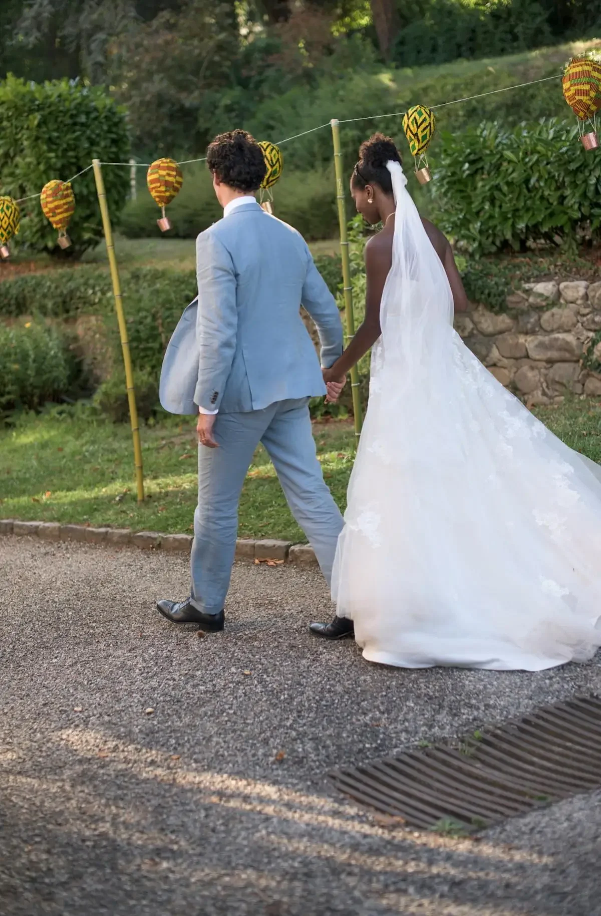 Personnalisé pas cher chérie dentelle Appliques robe De mariée balayage Train sirène Tulle robes De mariée formelle robes De Novia