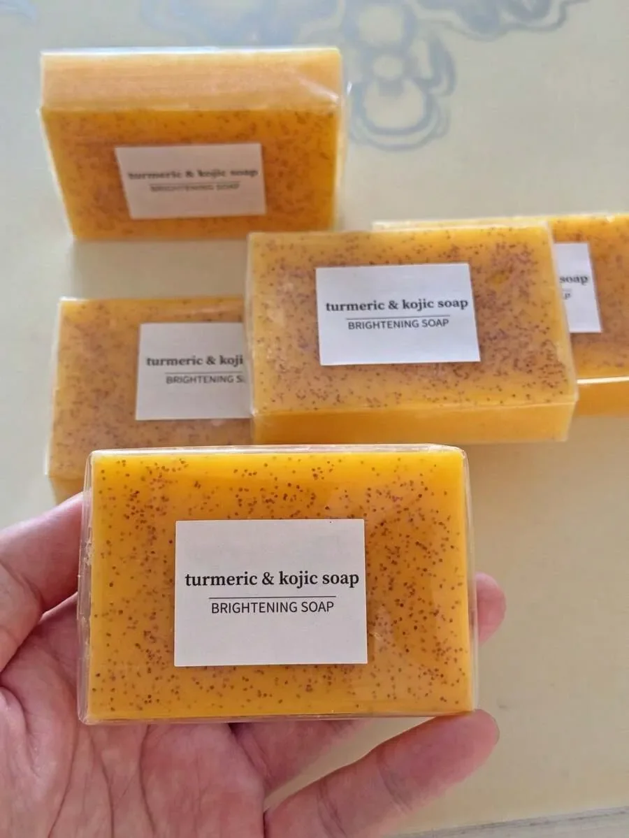 

100g Turmeric Soap: Face And Body Cleansing, Brightens Skin, Deep Cleansing, Smooth And Clear Skin, Suitable For All Skin Types, Contains Natural Ingredients
