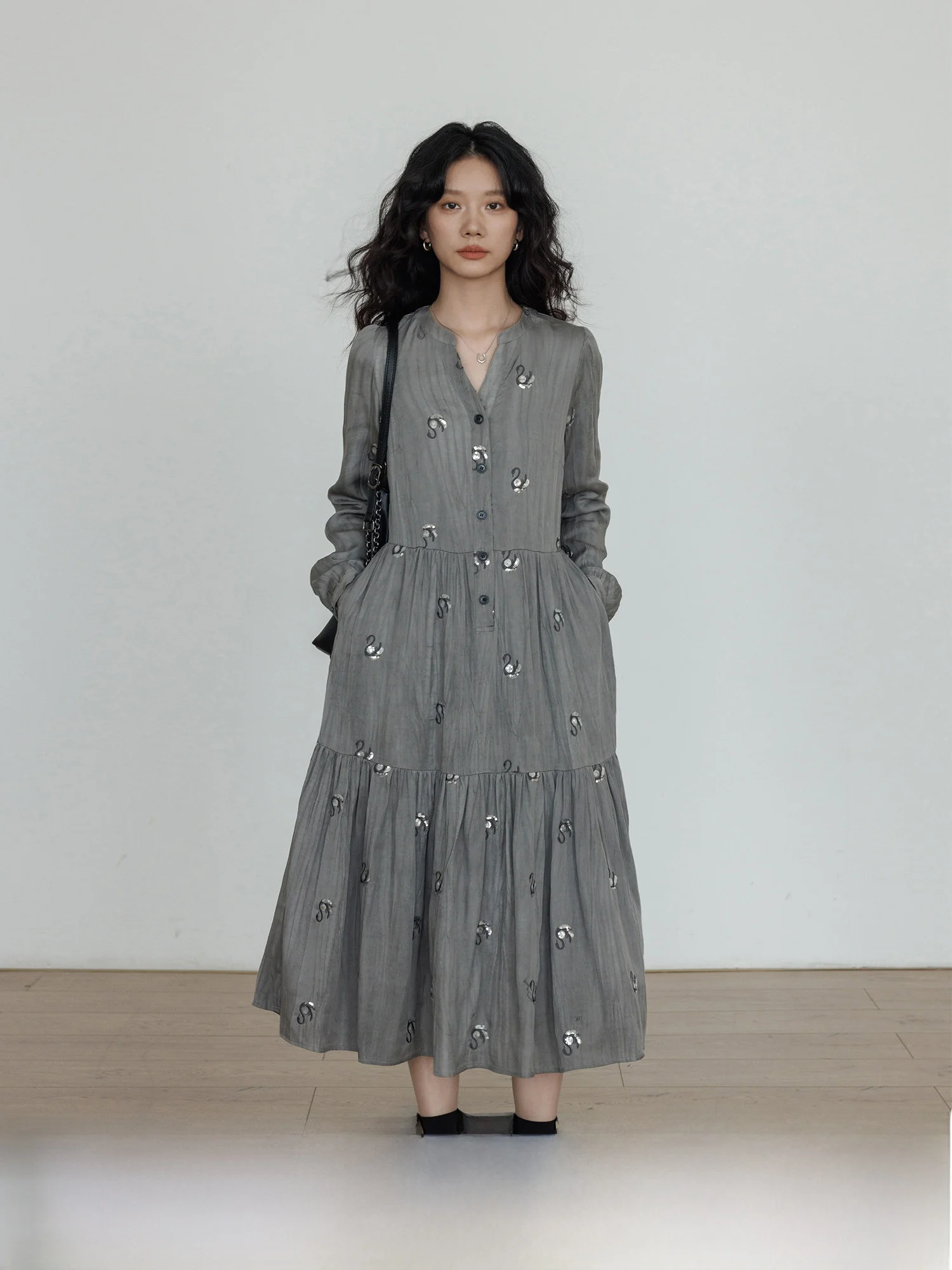 

Весеннее винтажное платье из лиоцелла с вышивкой, женское повседневное длинное платье-юбка с дизайнерской вышивкой в виде ласточки, для отдыха и городских прогулок