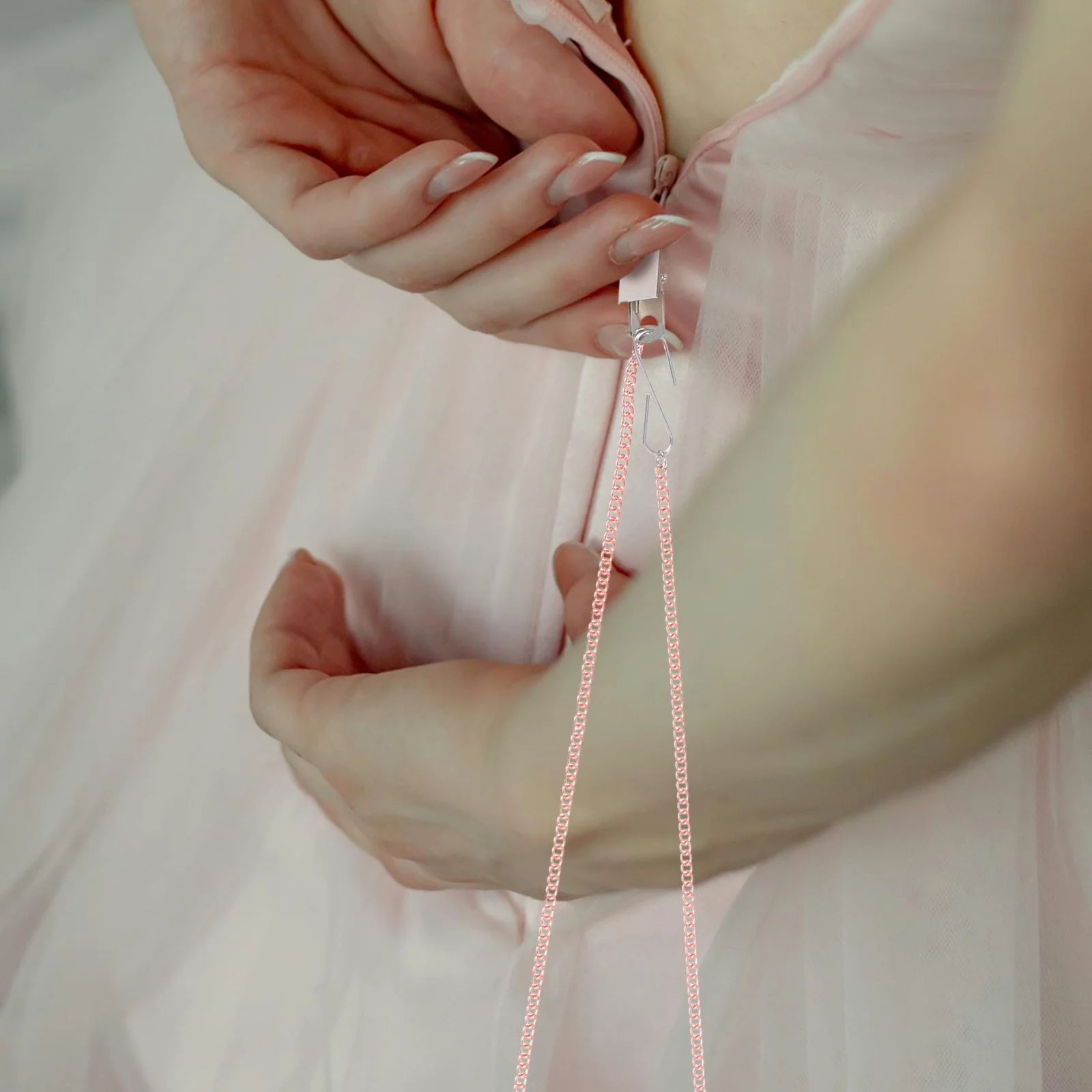 

2Pcs Zipper Helper Pull for Dresses - Dressing Tools Chain with Metal Puller - Portable Zipper Assistance Tool for Women Travel