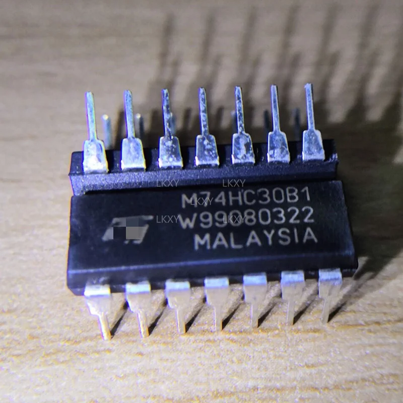 10Pcs/Lot M74HC30B1…