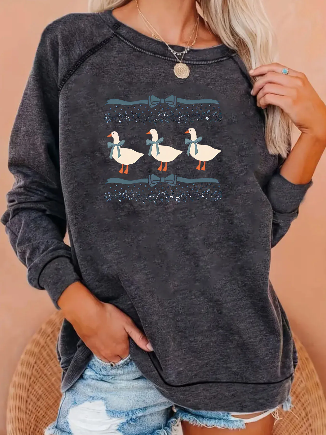 Bows patterned baby goose printed pullover, spring-autumn round-neck long-sleeved crossover pullover, women's clothing