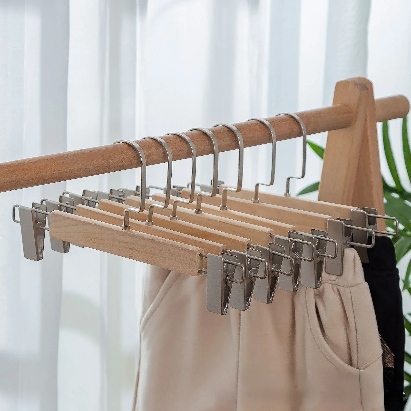 10pcs Vintage Wooden Pants Hangers,Solid Trouser Racks with Adjustable Non-Slip Clips,Home Organizers Hanger for Dress Scarf