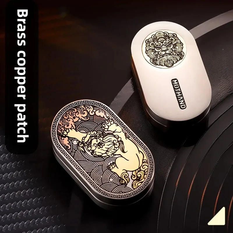 マジックハンドEDC貔貅リズミカル回転ステンレス鋼メカニカルメタルディンディン指先プッシュカード減圧玩具