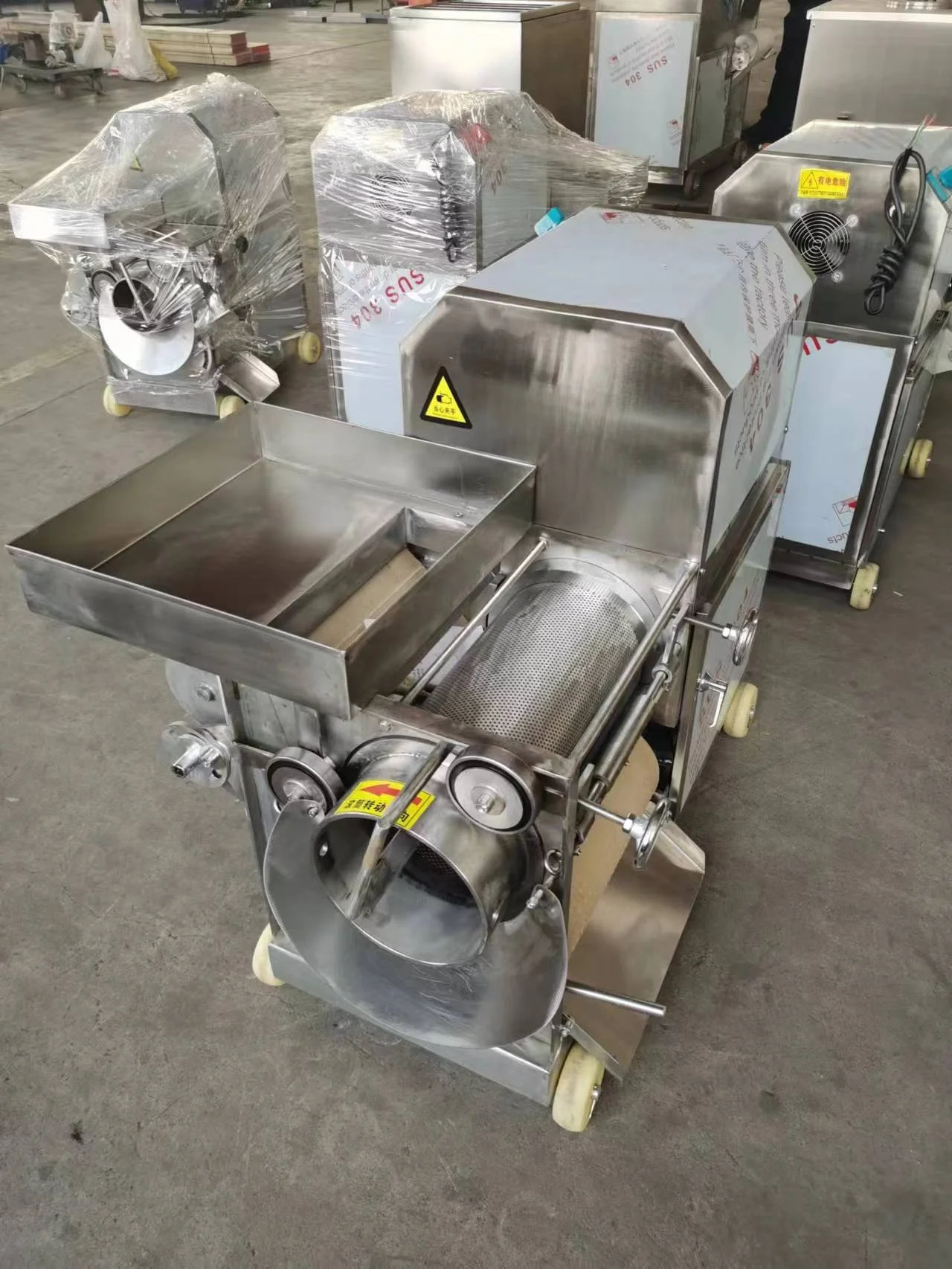 Fish Meat Process Machine Automatic Fish Bone Removal Machine Frozen Fish Bone Grinder