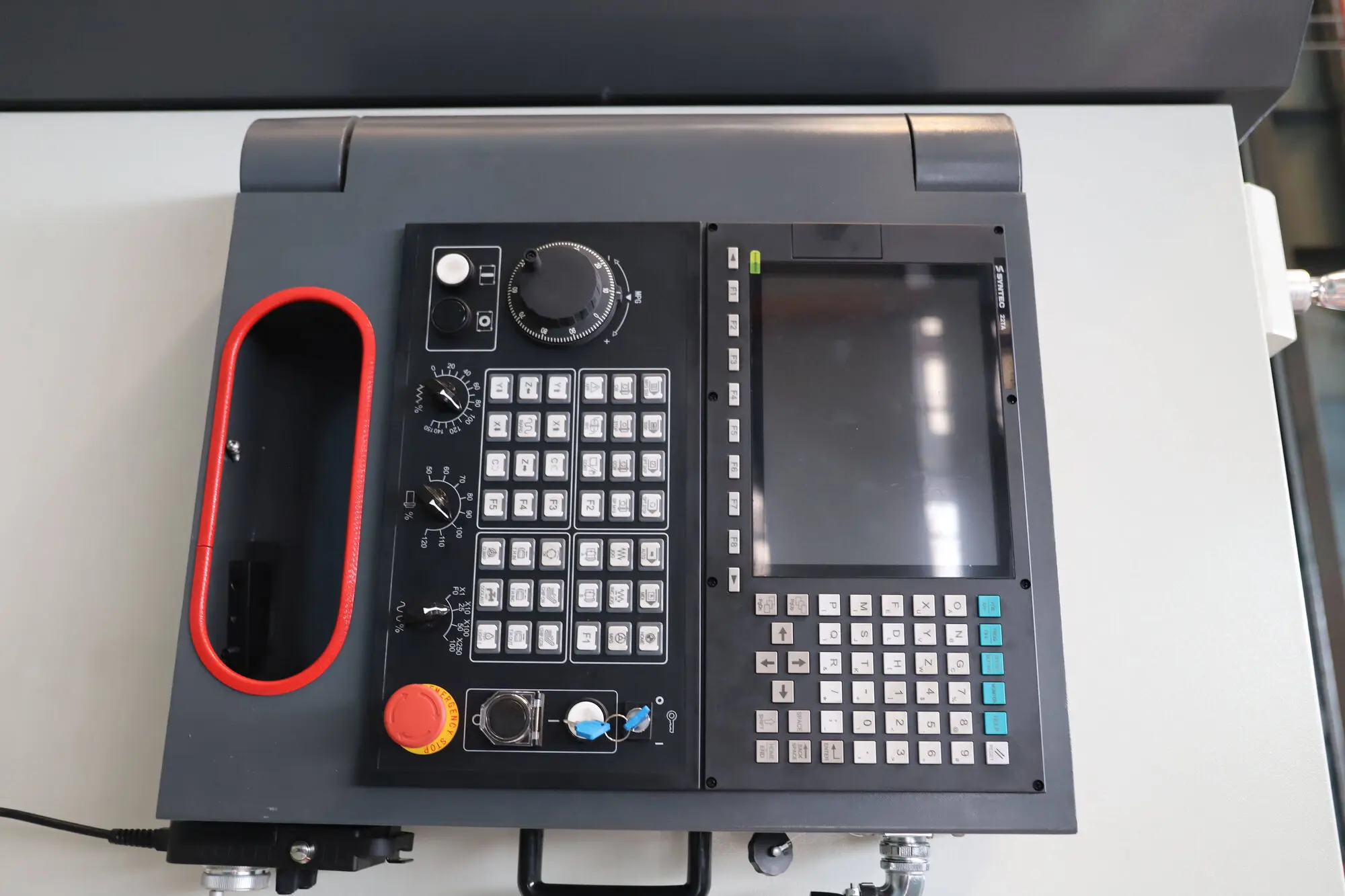 TCK46 หูความเร็วสูง CNC Slant Bed เครื่องกลึง Hine Servo ระบบ Core เครื่องยนต์เกียร์กดไฮดรอลิกสภาพใหม่ใช้ในบ้าน