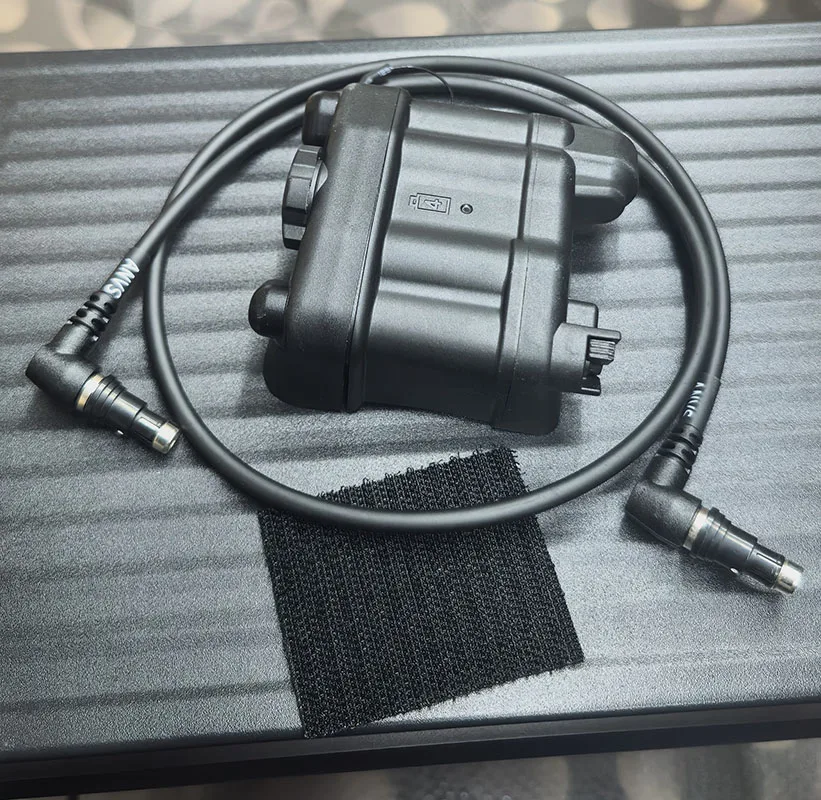 boite-de-rangement-pour-batterie-et-cable-de-casque-stroboscopique-infrarouge-fma-pvs31-pour-exterieur