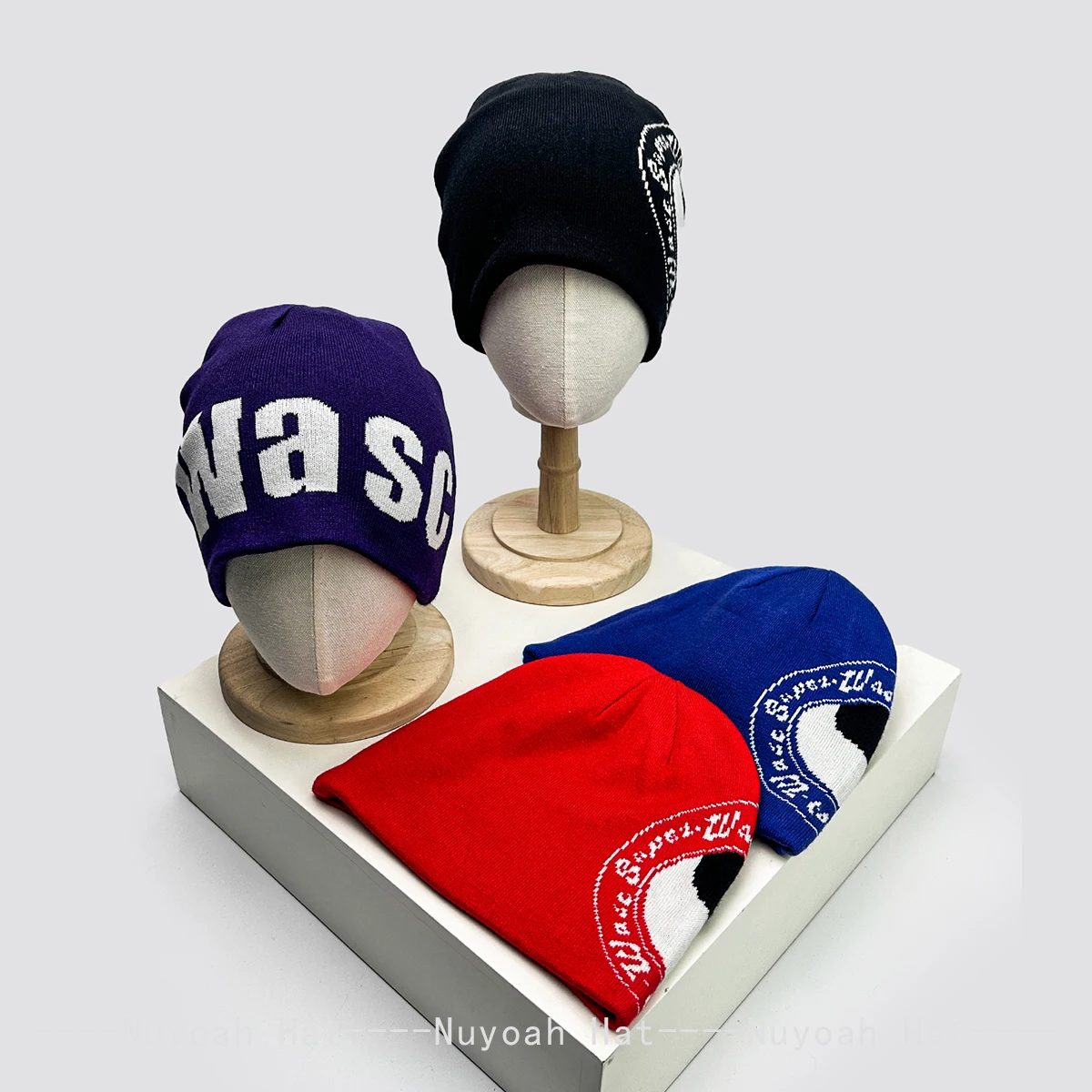 

New Men Women Tai Chi Letters Jacquard Knitted Hats Warm Double Sided Wearing Fashion Personal Beanie Versatile Outdoor Niche