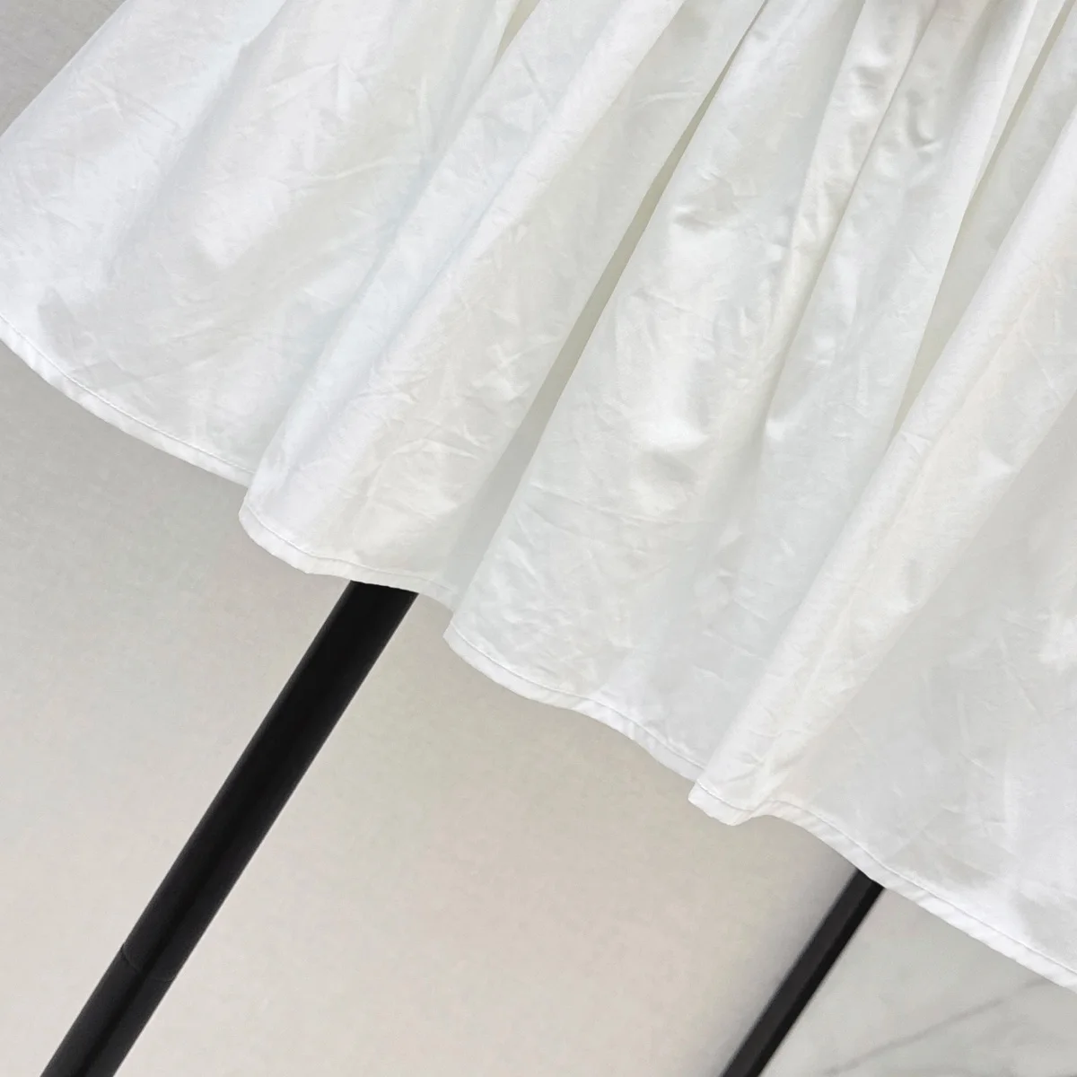 High Quality Women Color Block High Waist Gathered Mini Skirt Loose A Line Swing Short Skirt Casual Daily Fashion lyt2672846