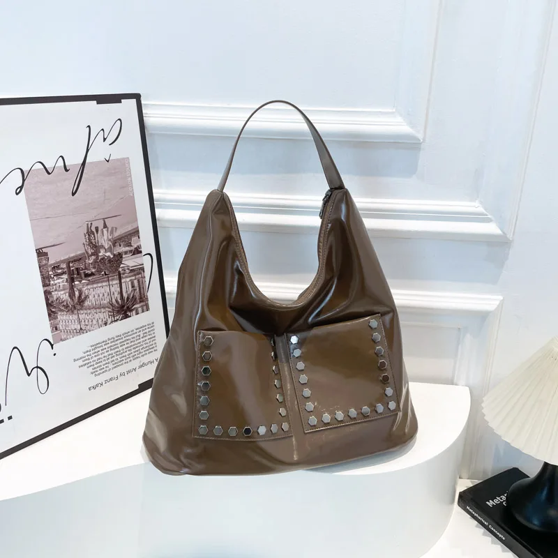 

PU Rivet Large Capacity Shoulder Bags Solid Color Light Luxury 2025 Hot Sale Bags for Women Versatile Commuting Casual Totes