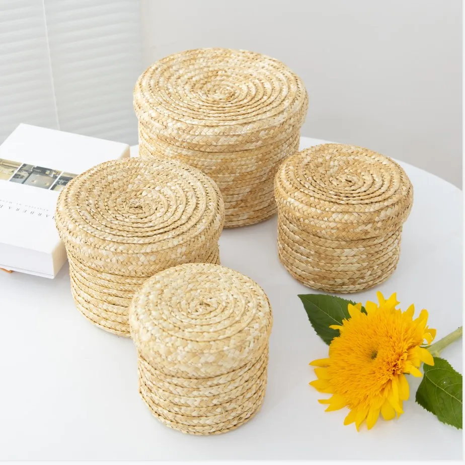 LuanQI-Handmade Straw Woven Basket with Lid, Bridal Souvenir Box, Seagrass Plant Basket, Snack Storage Box, Flower Organizer