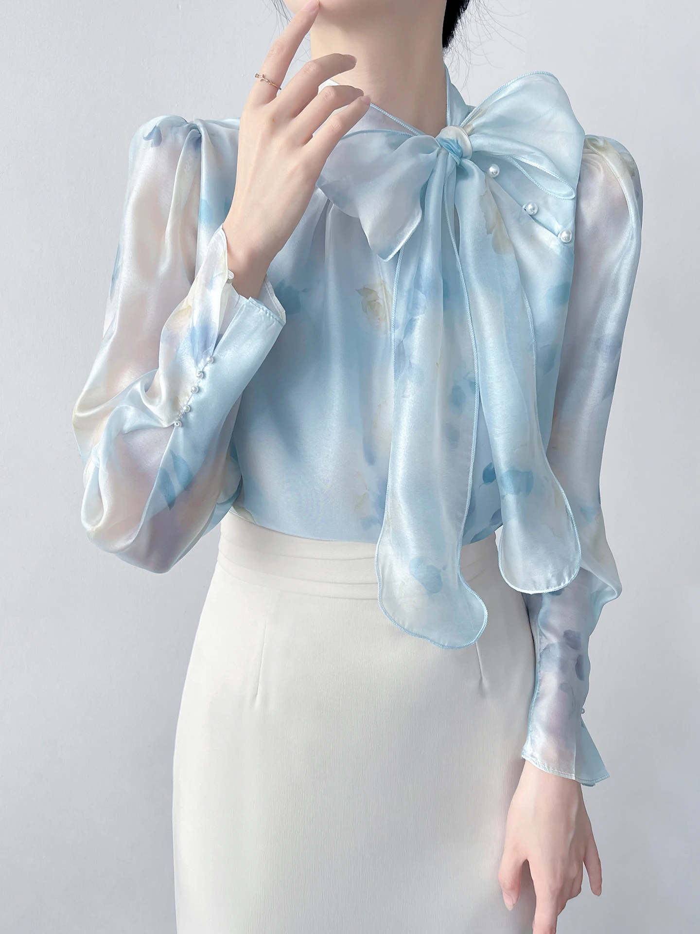 

Шикарная корейская модная шифоновая рубашка с завязками, женская весенняя блузка с синим принтом, элегантный свободный крой, длинный рукав