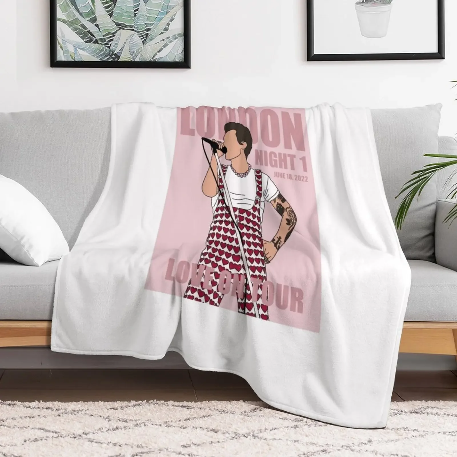 New Love On Tour LONDON Night 1 Throw Blanket Versatile Cozy Throw Blanket for All Occasions
