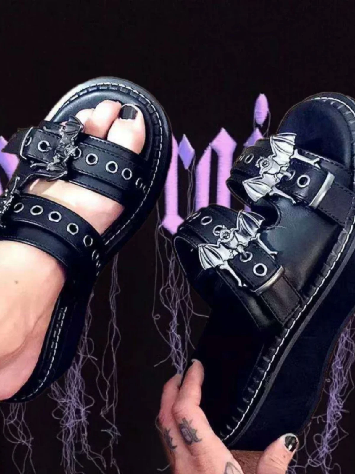 

Thick Heel Slippers Women's Punk Style Bat Wings Open-Toe Clogs Alternative Culture Sandals Casual Sweet Style Leather