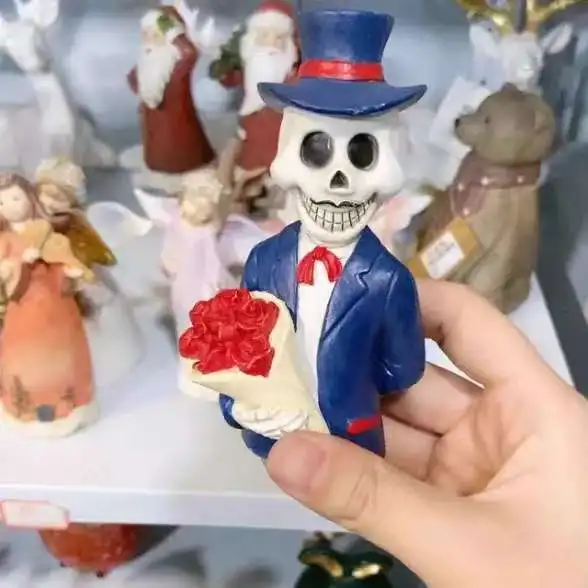 

Resin figure mental psychological sand table game box court therapy skull gentlman