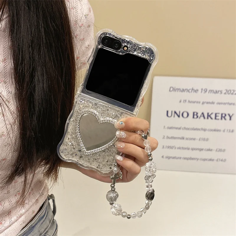 For Samsung Galaxy Z Flip 6 5 4 3 Phone Case with Cute Chain Glitter Love Heart Mirror Cases For Flip5 Flip4 5G Silicone Cover