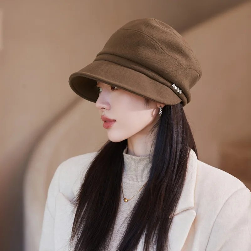 Spring and Autumn New Hat Pure Color Duck Tongue Cap Letter Label Beret Shopping Casual Women\'s Octagon Hat Sun Hat