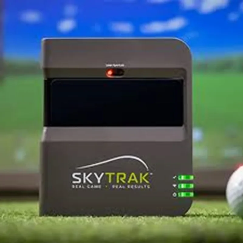 

FULL OPTION Sky-trak LLaunch Monitor and Golf simulator