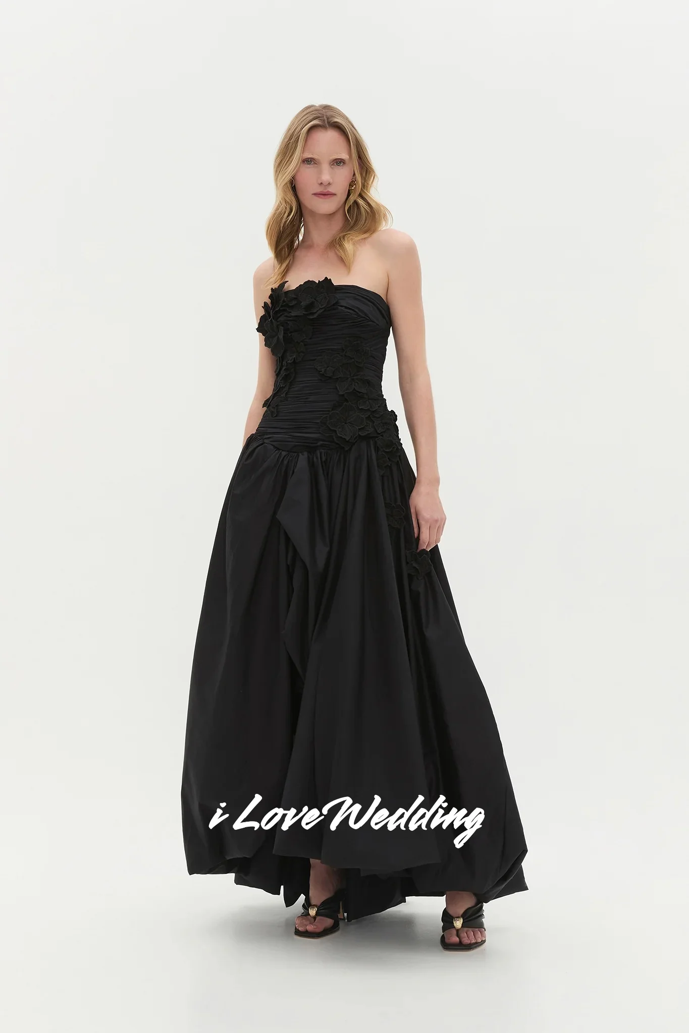 

Black Strapless Appliques Prom Dresses Sleeveless Backless Zipper A-Line فساتين سهرات Split Pleat Floor-Length Custom