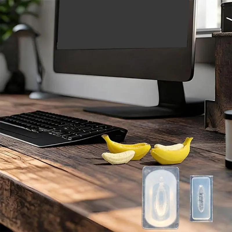 

Banana Silicone Hand-Making Mold for Keychain Jewelry Craft Making