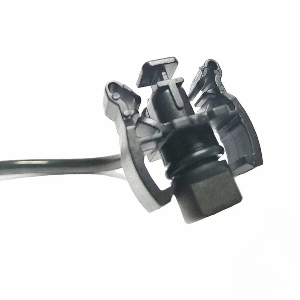

BlaFor PlastiFor C Radiator Return Pipe Hose for For 208 I For 301 For C-Elysee For C3 II For C3 XR DS3 9675977580