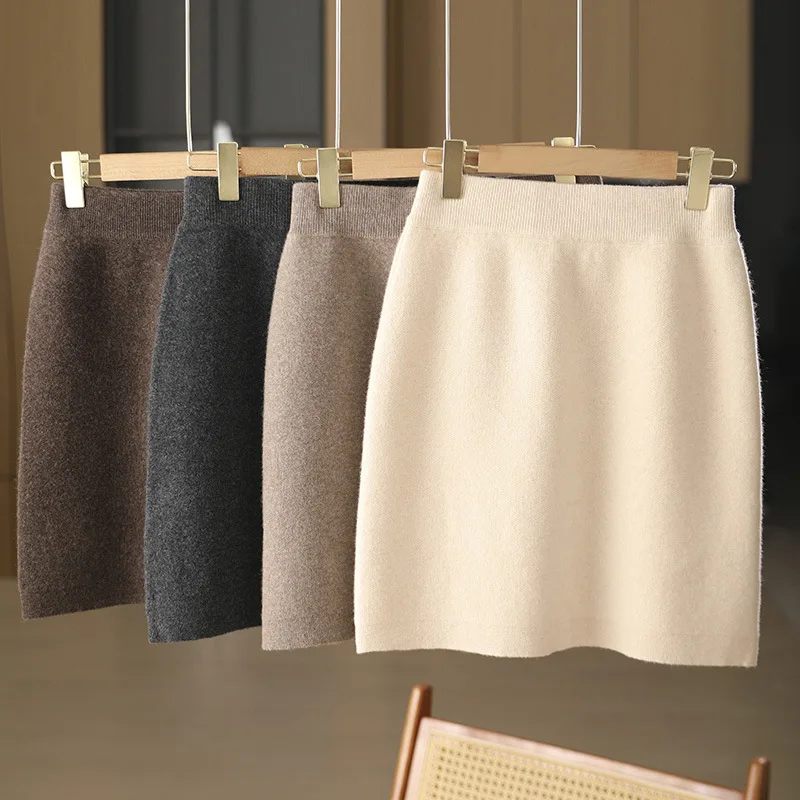 

Elegant Wool Knitted Mini Skirt Women's Fitted Short Skirt Woolen Outerwear Business Casual High Elasticity Autumn Winter