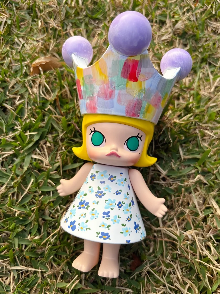POP MART MEGA ROYAL Molly 20e verjaardag handgeschilderde verzamelfiguur 150% 400% Art Toy bureaudecoratie voor anime verzamelaars - afbeelding 2