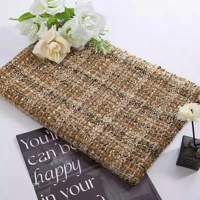 

Светло-коричневая твидовая ткань из окрашенной пряжи с плетеным узором для женских осенних курток, платьев, костюмов, пальто, материал для шитья своими руками