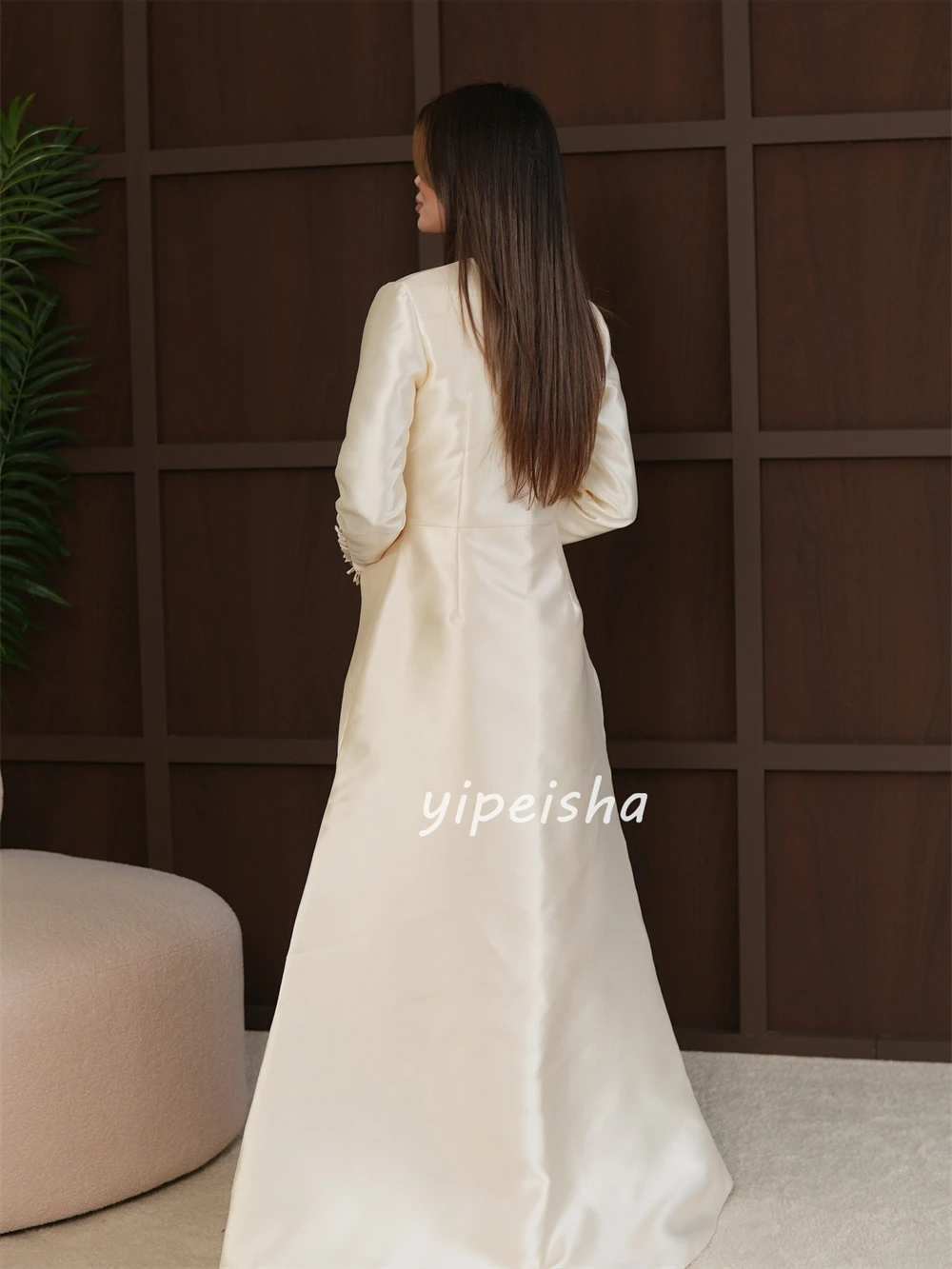 Personalizado elegante formal charmeuse strass botão em linha reta colher pescoço vestidos longos sob medida vestidos de ocasião tamanhos disponíveis