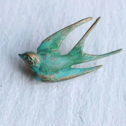 European and American hand Retro Green swallow Brooch female anti light button brooch brooch accessories
