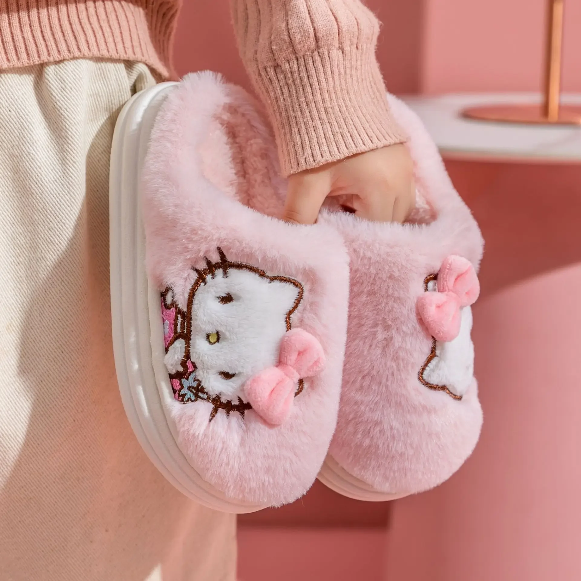 Hello Kitty Girl Winter Cotton Slippers Kawaii Women Warm Shoes Non-slip Soft Plush Indoor House Slippers Furry Slippers Gifts