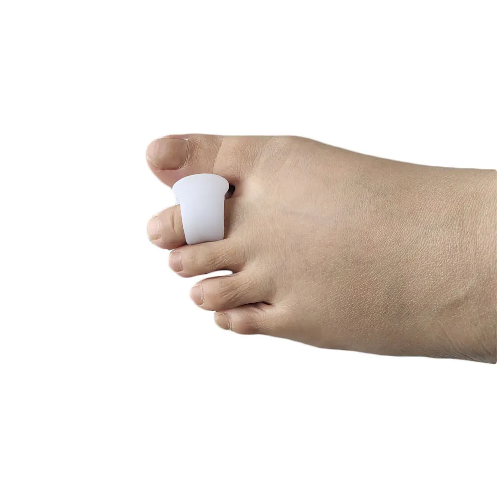 2pcs﻿ Big Toe Orthotics Correct Overlapping Toe and Restore Toes To Their Original Shape Foot Rehabilitation Supplies D0038-39