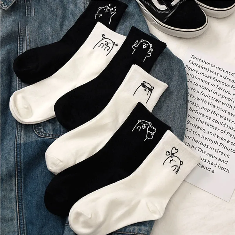 

Cartoon Bear Socks For Women Harajuku Black White Animal Print Happy Sock Personality Breathable Cotton Skateboard Sport Soxs