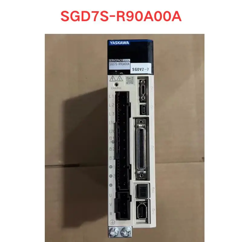 Used OEM disassembled parts SGD7S-R90A00A Servo driver Functional test OK