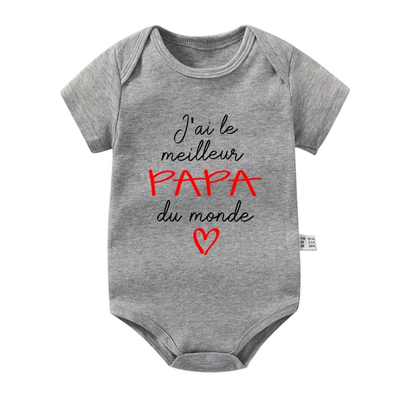 Cotton baby bodysuit with Mom or Dad message – Newborn gift for parents
