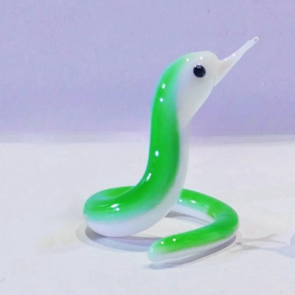 

Miniature Glass Snake Ornament Elegant Handcrafted Crystal Sculpture for Home Office Table Decor Chinese New Year 2025 Lucky