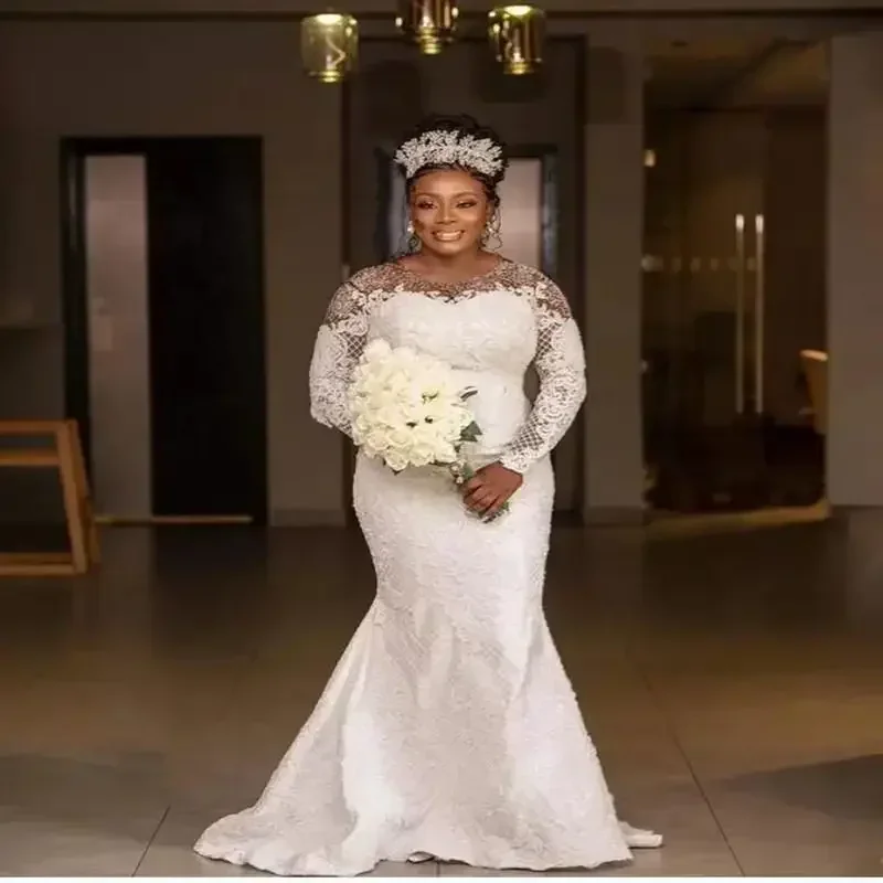 تخصيص المألوف مغرفة العنق فساتين الزفاف انفصال قطار الأفريقي Lllsion طويلة الأكمام الدانتيل يزين زي العرائس