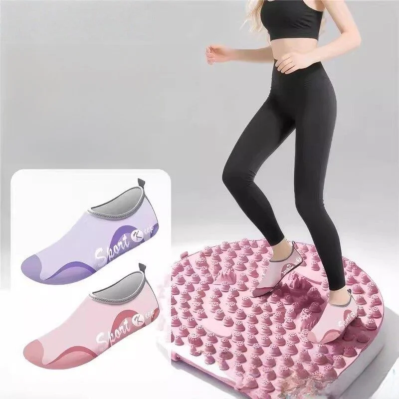 

Ультрамягкие кроссовки для йоги с противоскользящей подошвой, бесшумные, для фитнеса и занятий йогой в помещении, специальные кроссовки с амортизирующей пластиной