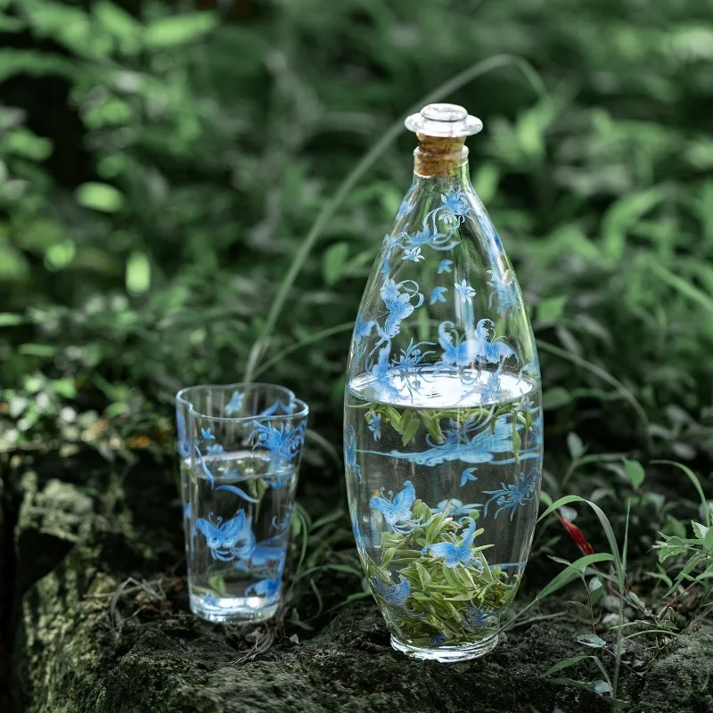 High-end Glass Cold Brew Bottle Airtight Refrigeration Carafe Elegant Drink Vessel for Home Bar Kitchen Drinkware Collection