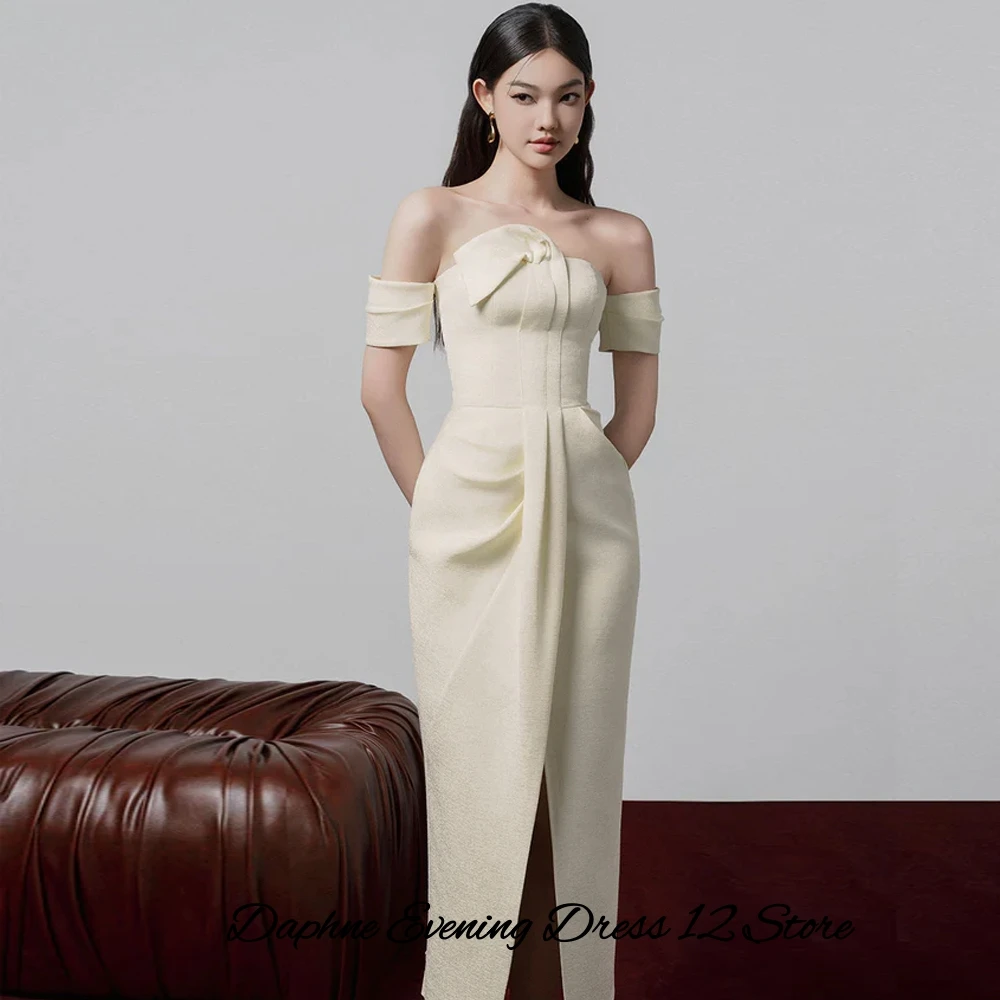Classic Strapless Off the Shoulder Evening Dresses Graceful Short Sleeves Prom Dresses Simple Jersey Customized Celebrity Gowns