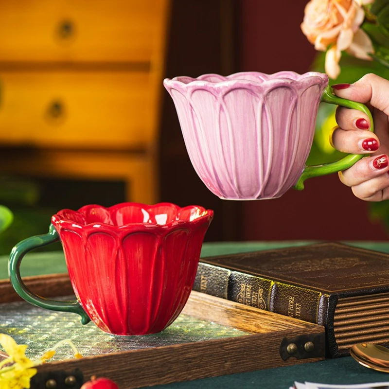 

Flower Shaped Ceramic Coffee Cups Afternoon Camellia Travel Mug Milk Tea Water Cup Mug Household Large Capacity Breakfast Cup