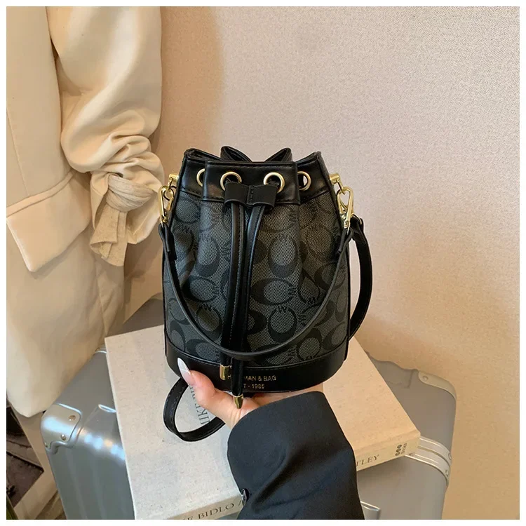 

​​2025 Drawstring Bucket Bag Vegan Leather Convertible Purse, Adjustable Strap Y2K Commuter Essentials for Women Work & Travel​​